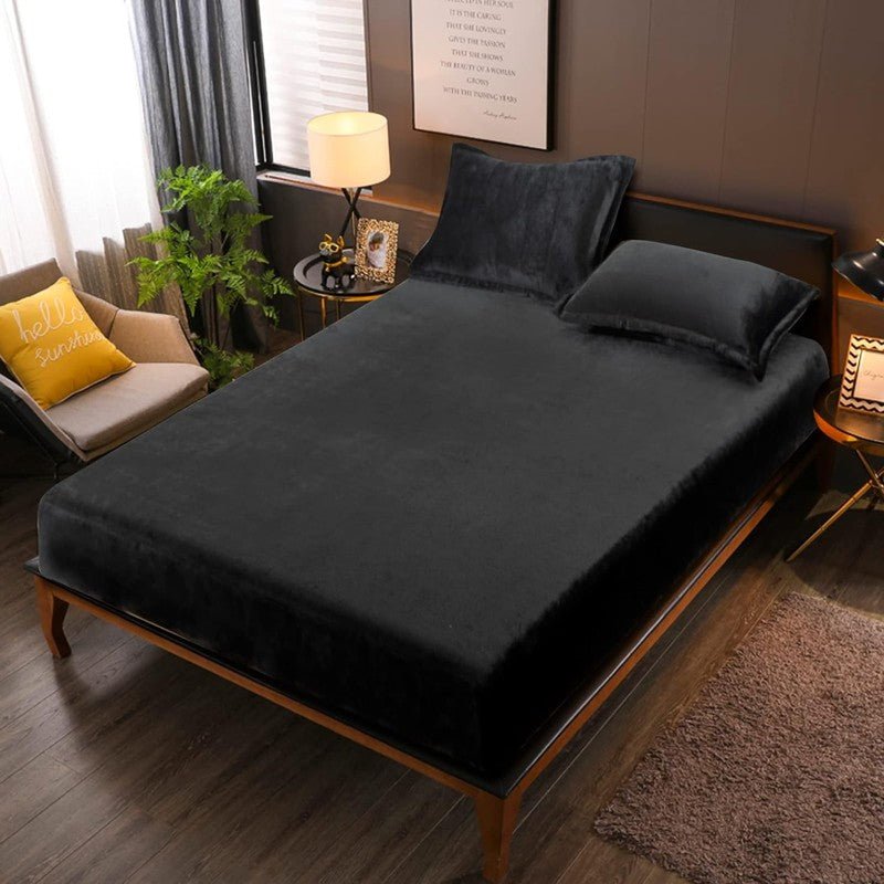 Black Velvet - Luxury Fitted Sheet - Windsorlino.com