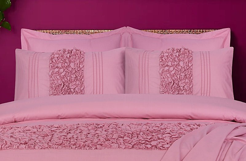 Cuddly Imperial Pink - Bed Set 8 Pcs (Luxury) - Windsorlino.com