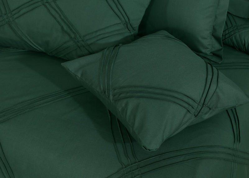 Three Row Cross Pleated Imperial Castleton Green - Bed Set (Luxury) - Windsorlino.com