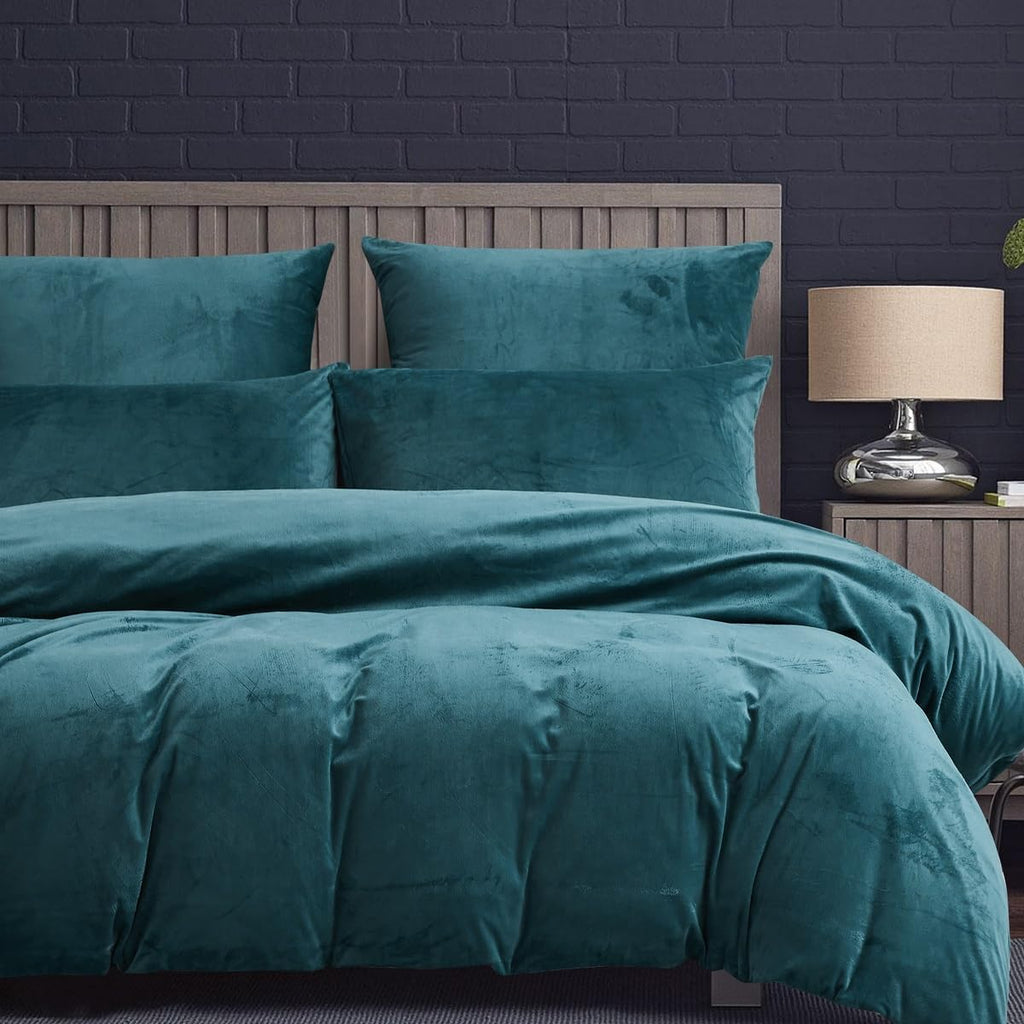 Teal Velvet-Bed Set 8 Pcs (Luxury)