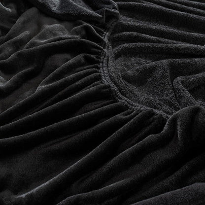 Black Velvet - Luxury Fitted Sheet - Windsorlino.com