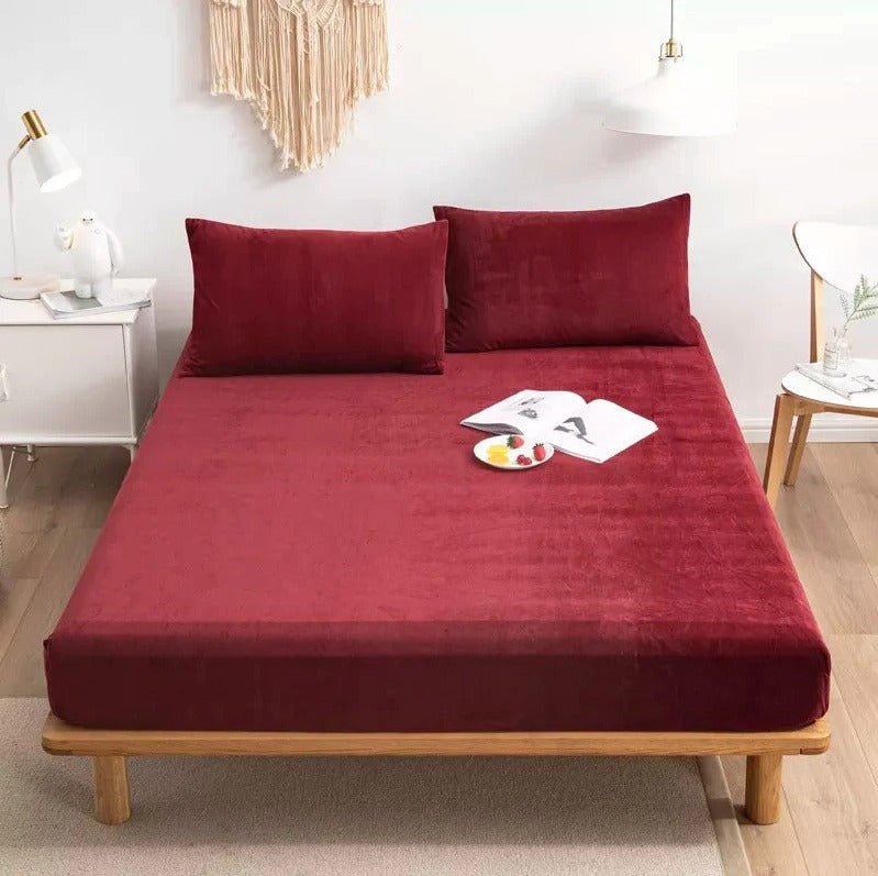 Maroon Velvet - Luxury Fitted Sheet - Windsorlino.com