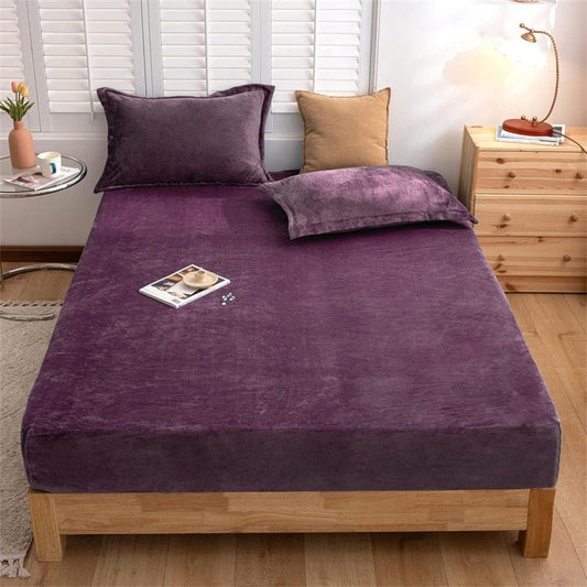 Plum Velvet - Luxury Fitted Sheet - Windsorlino.com