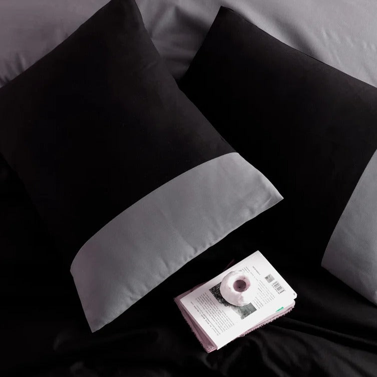 black bedroom sheets
