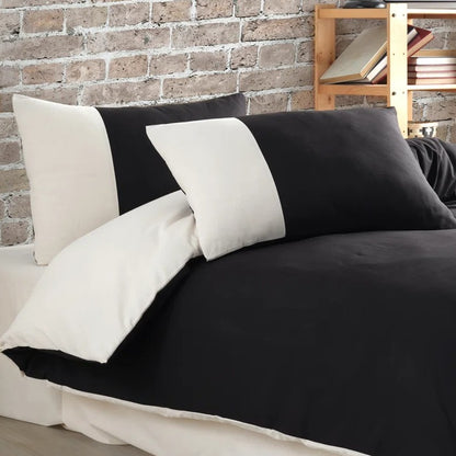 black bedroom sheets