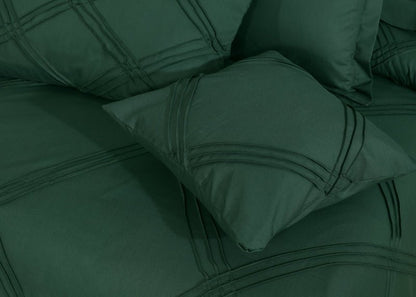 Three Row Cross Pleated Imperial Castleton Green - Bed Set (Luxury) - Windsorlino.com